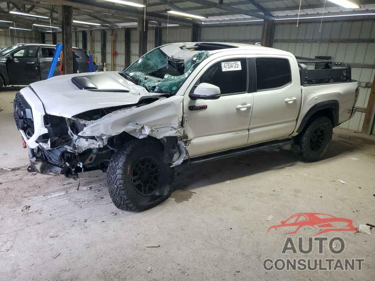 TOYOTA TACOMA 2020 - 5TFCZ5AN4LX225172