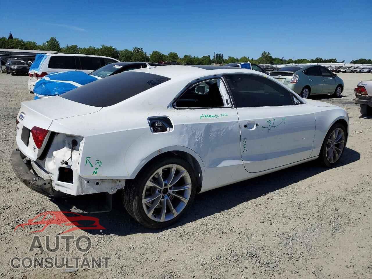 AUDI A5 2013 - WAULFAFRXDA001127