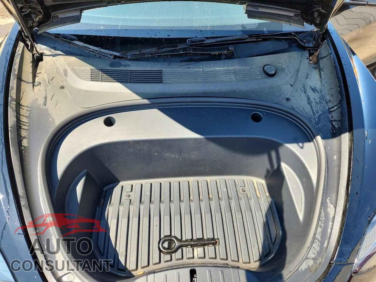 TESLA MODEL 3 2023 - 5YJ3E1EA0PF565026
