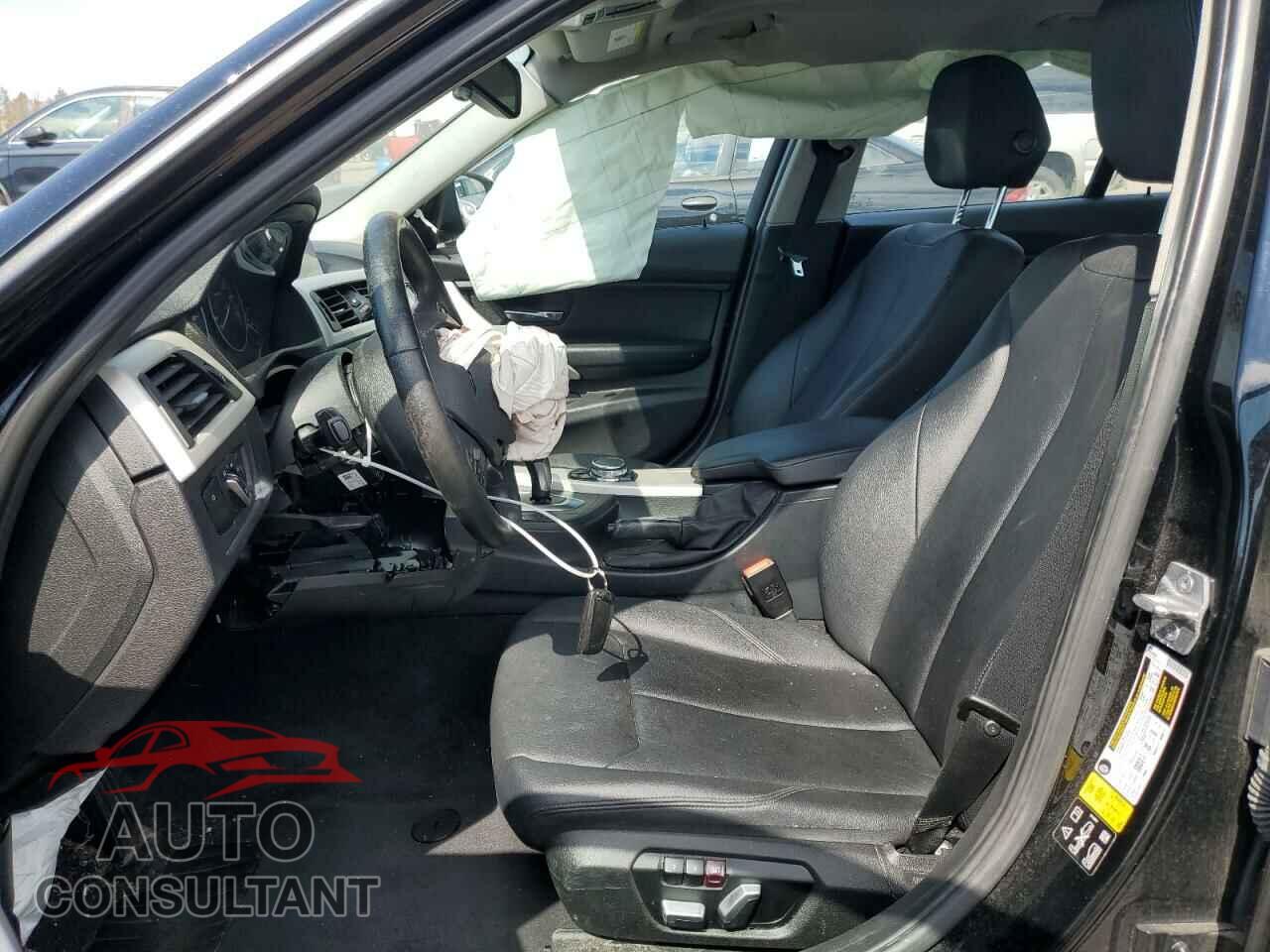 BMW 3 SERIES 2016 - WBA8E5G59GNU19347