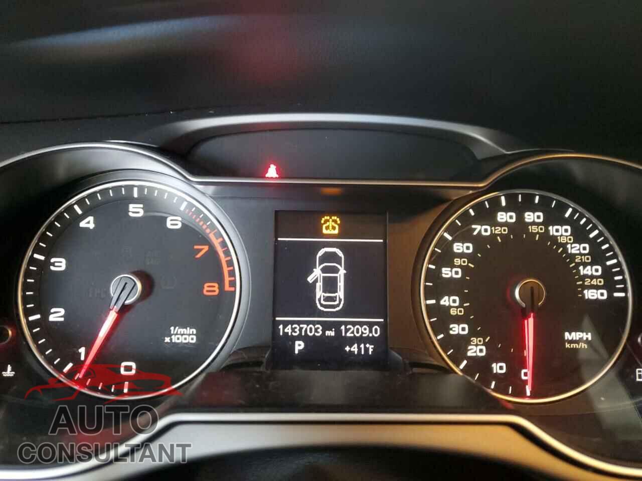 AUDI A4 2013 - WAUFFAFL8DN038341