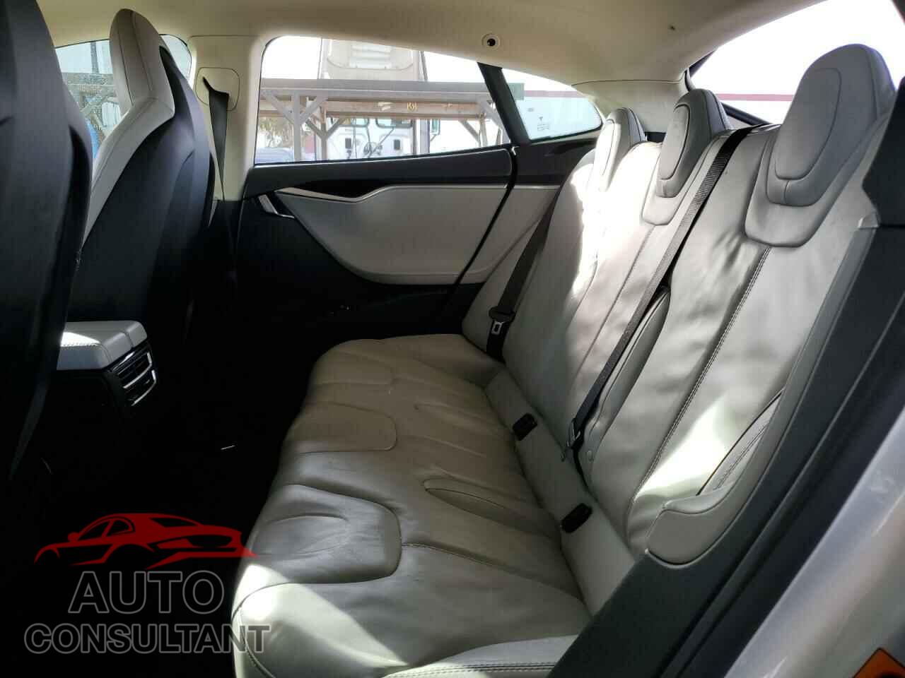 TESLA MODEL S 2013 - 5YJSA1DN8DFP24236
