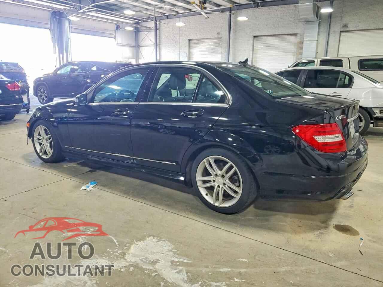 MERCEDES-BENZ C-CLASS 2012 - WDDGF8BB5CA613665