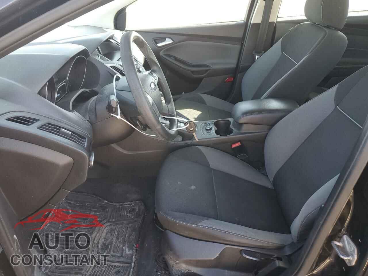 FORD FOCUS 2014 - 1FADP3F24EL194616