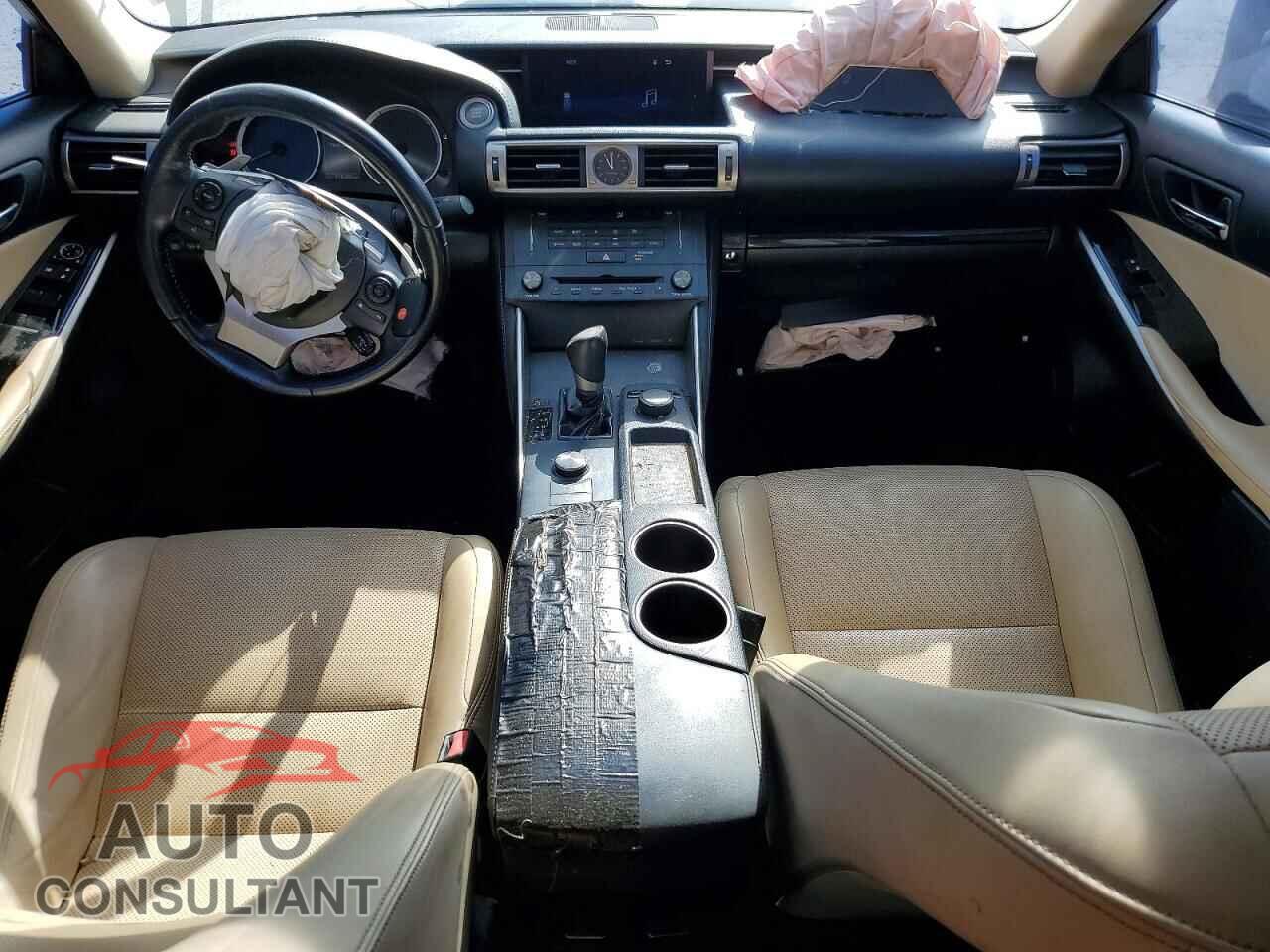 LEXUS IS 2016 - JTHBA1D23G5006183