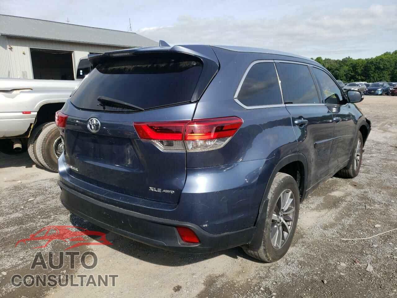 TOYOTA HIGHLANDER 2018 - 5TDJZRFHXJS875130