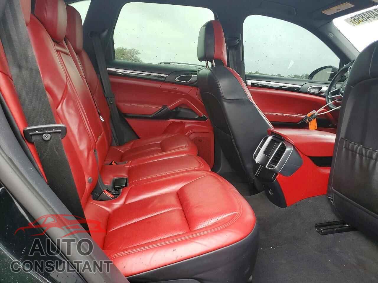 PORSCHE CAYENNE 2017 - WP1AB2A24HLA53545