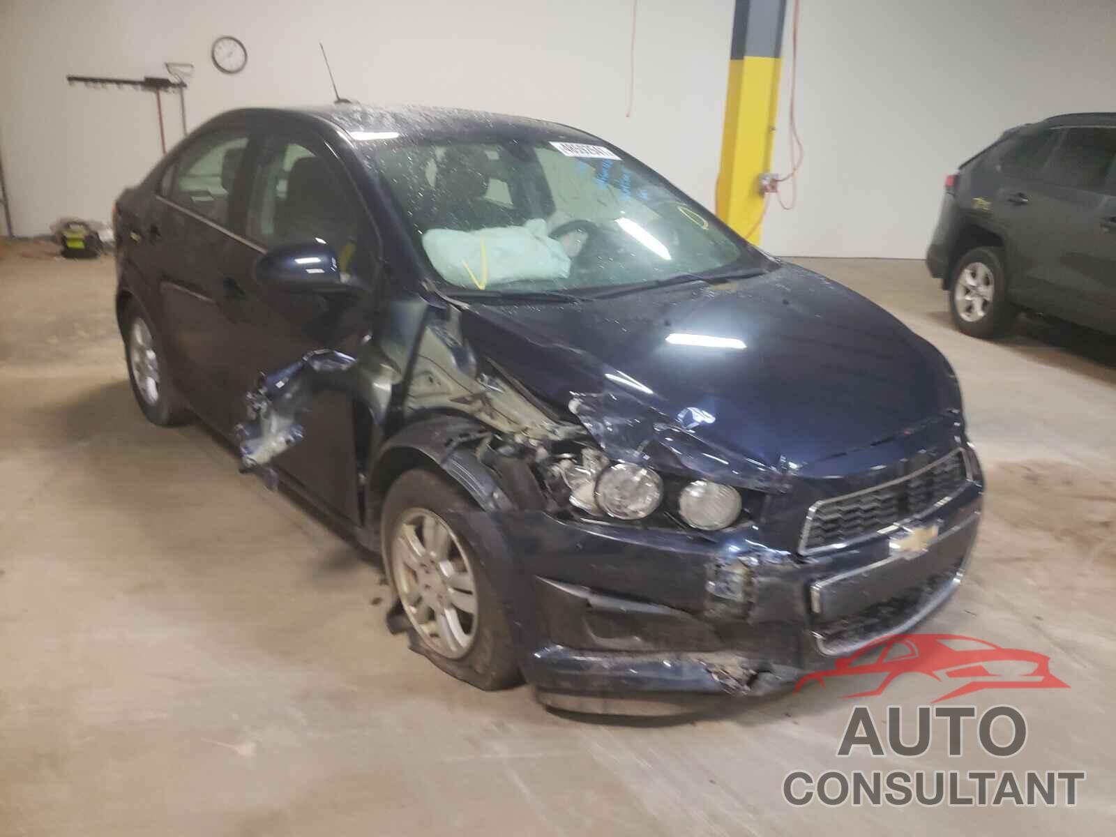 CHEVROLET SONIC 2016 - 1G1JC5SG4G4151244