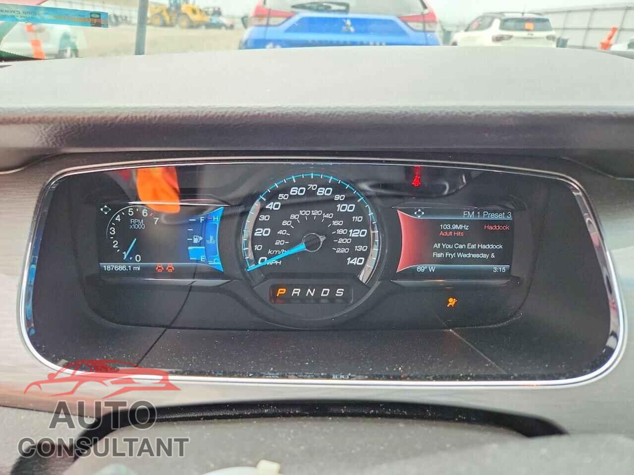 FORD TAURUS 2015 - 1FAHP2E89FG194882