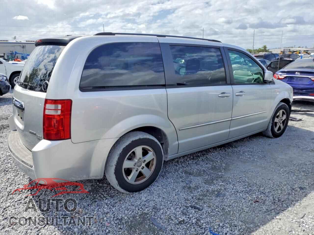 DODGE CARAVAN 2010 - 2D4RN5D17AR211134