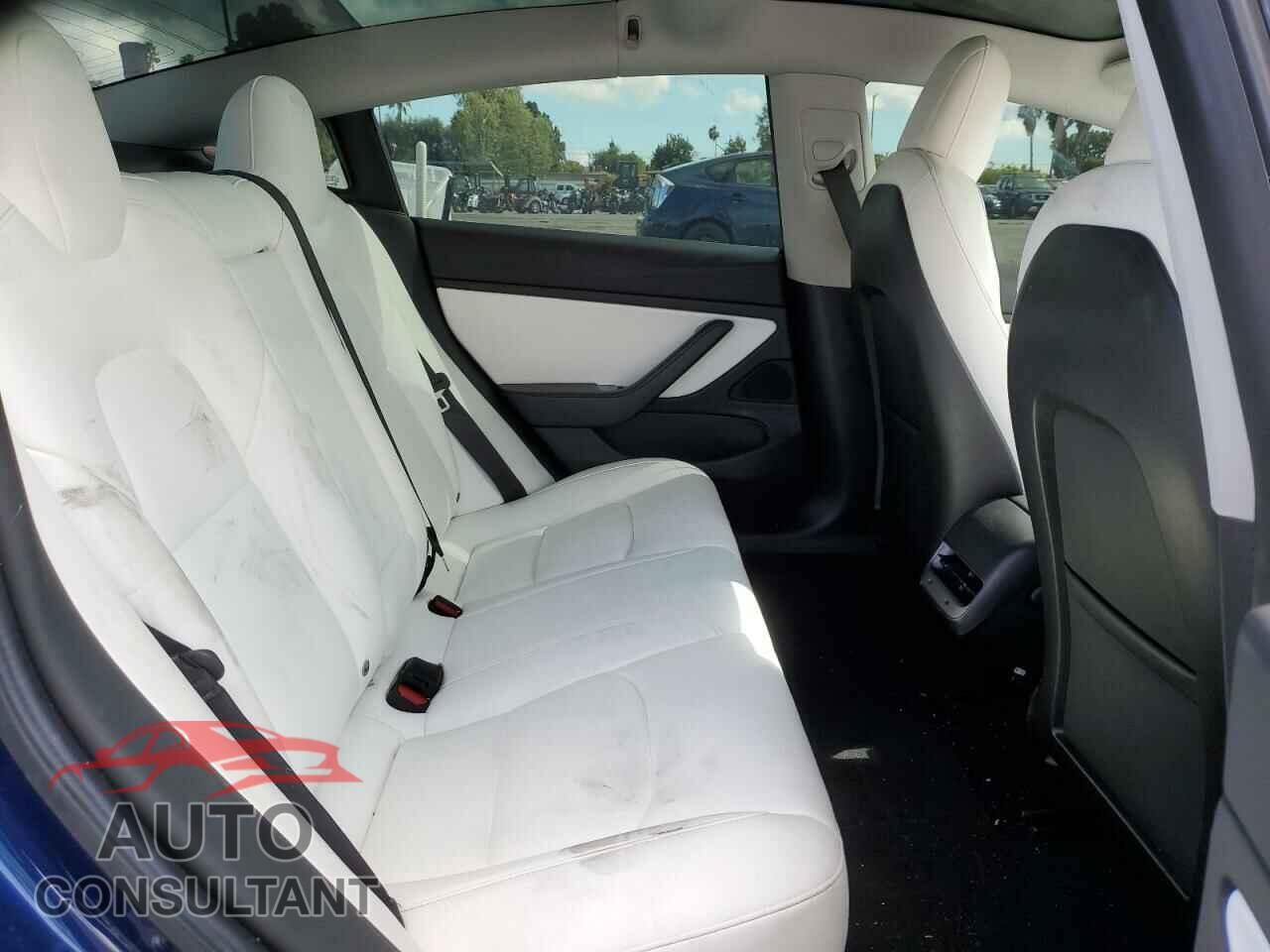 TESLA MODEL 3 2019 - 5YJ3E1EB9KF407298