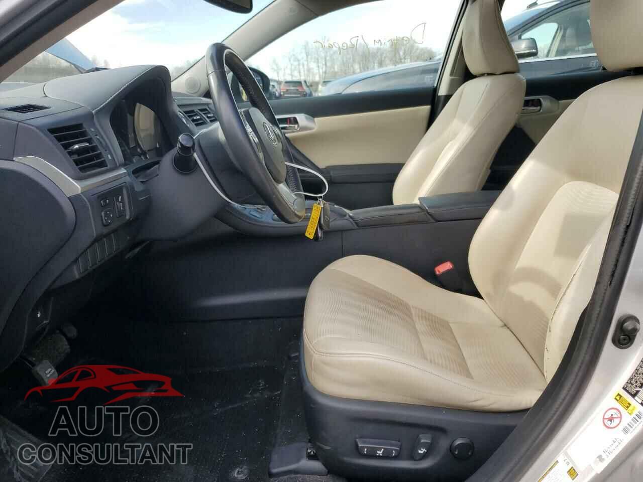 LEXUS CT 200 2013 - JTHKD5BH1D2168770