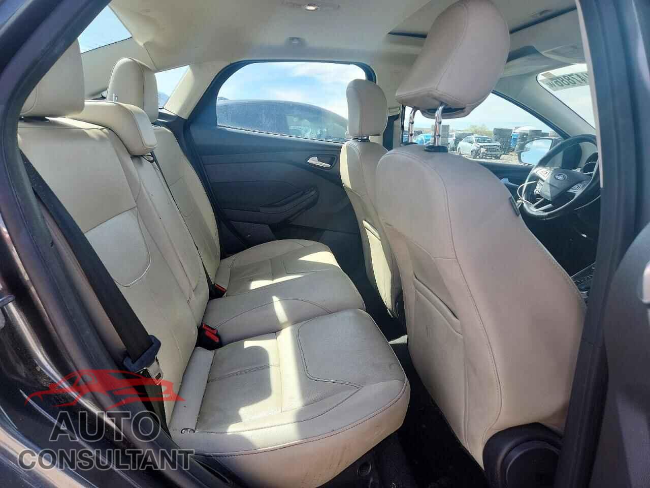FORD FOCUS 2017 - 1FADP3J23HL264778