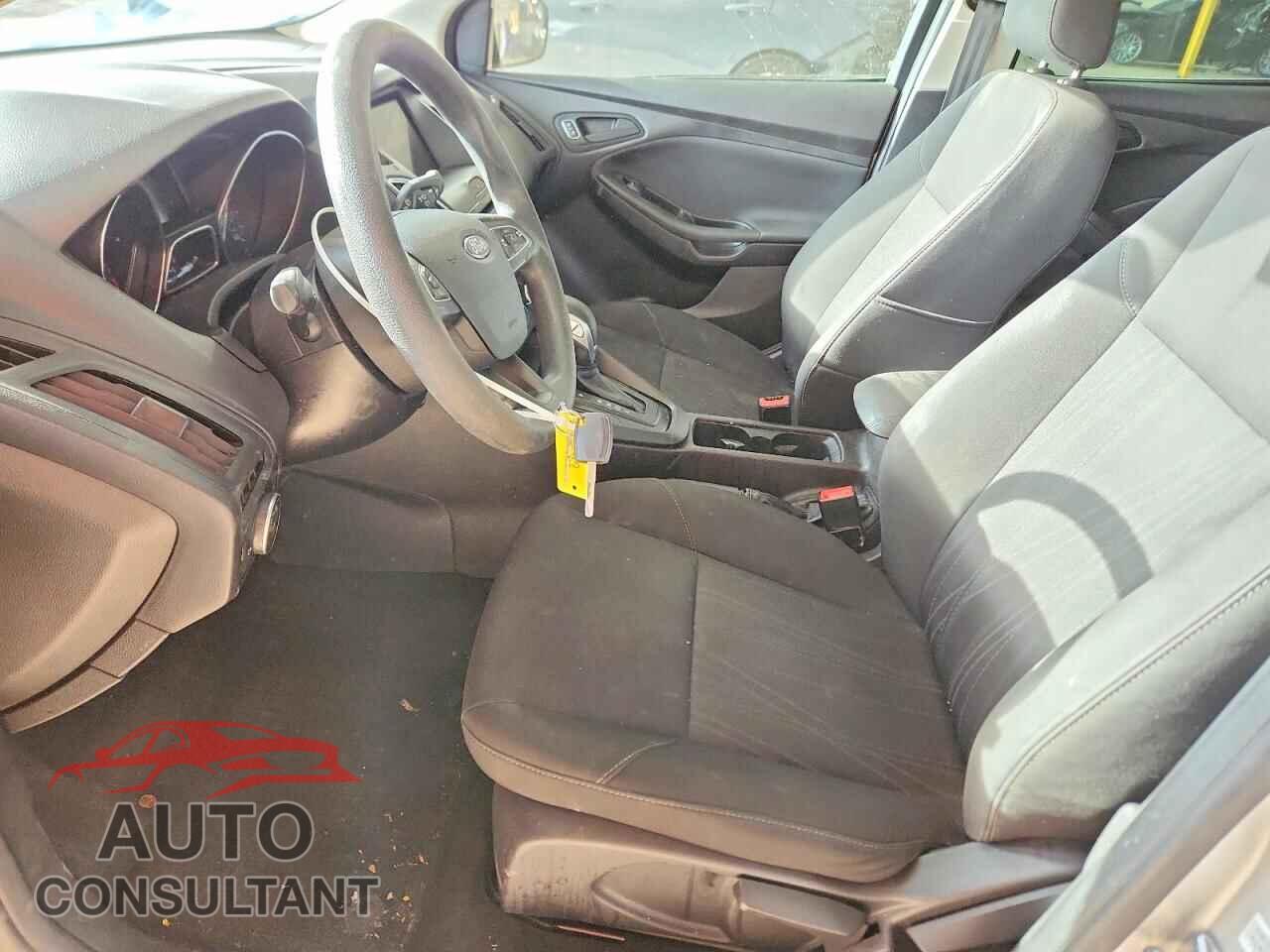 FORD FOCUS 2018 - 1FADP3E2XJL217537