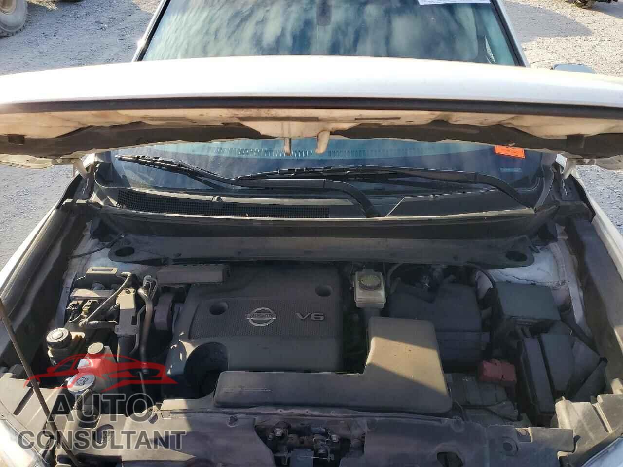 NISSAN PATHFINDER 2014 - 5N1AR2MN0EC690152