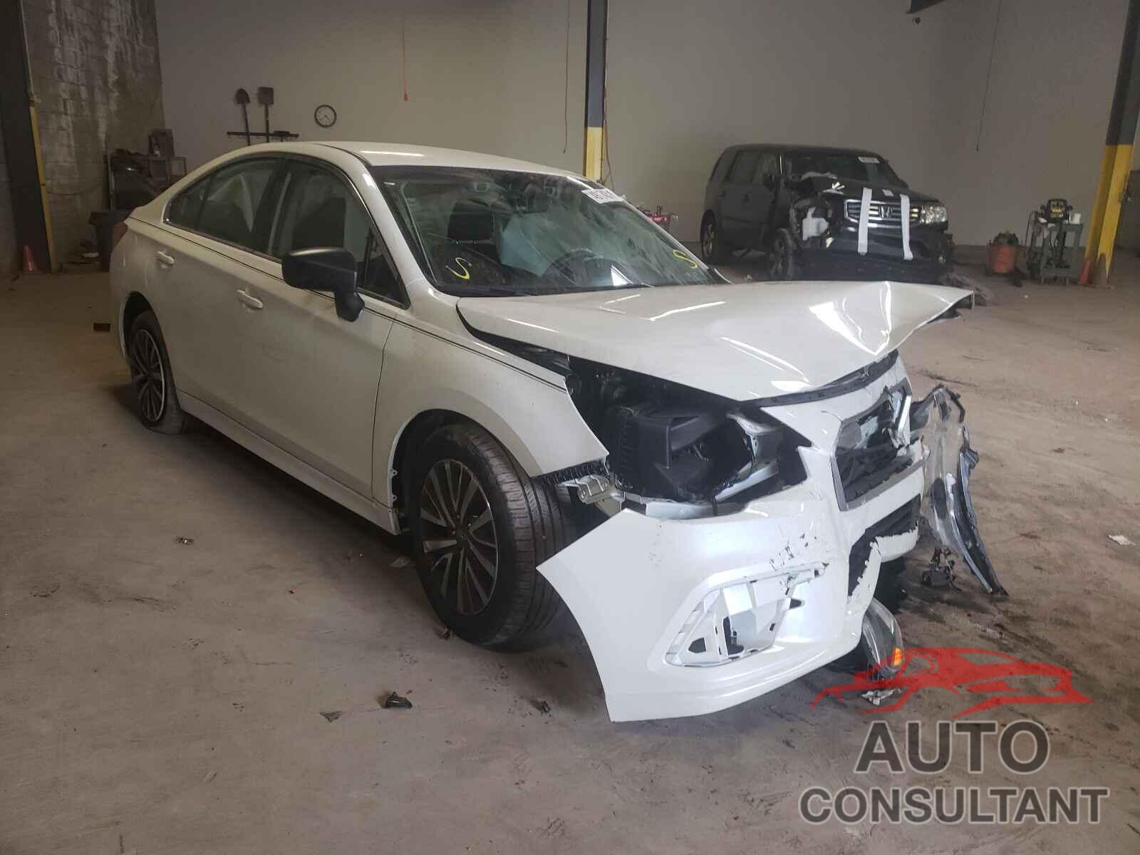 SUBARU LEGACY 2019 - 4S3BNAB69K3031749