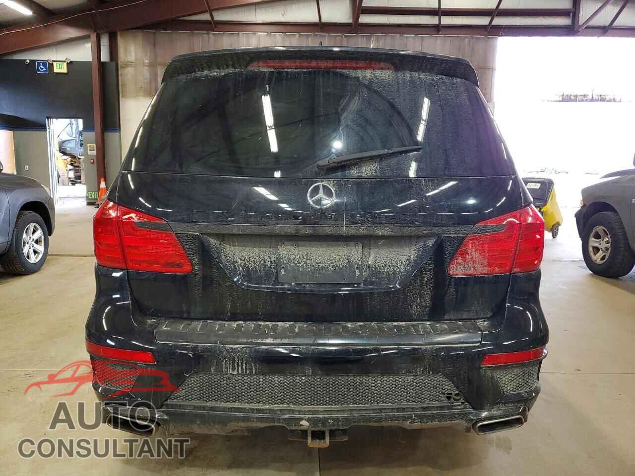 MERCEDES-BENZ GL-CLASS 2015 - 4JGDF7DEXFA453510