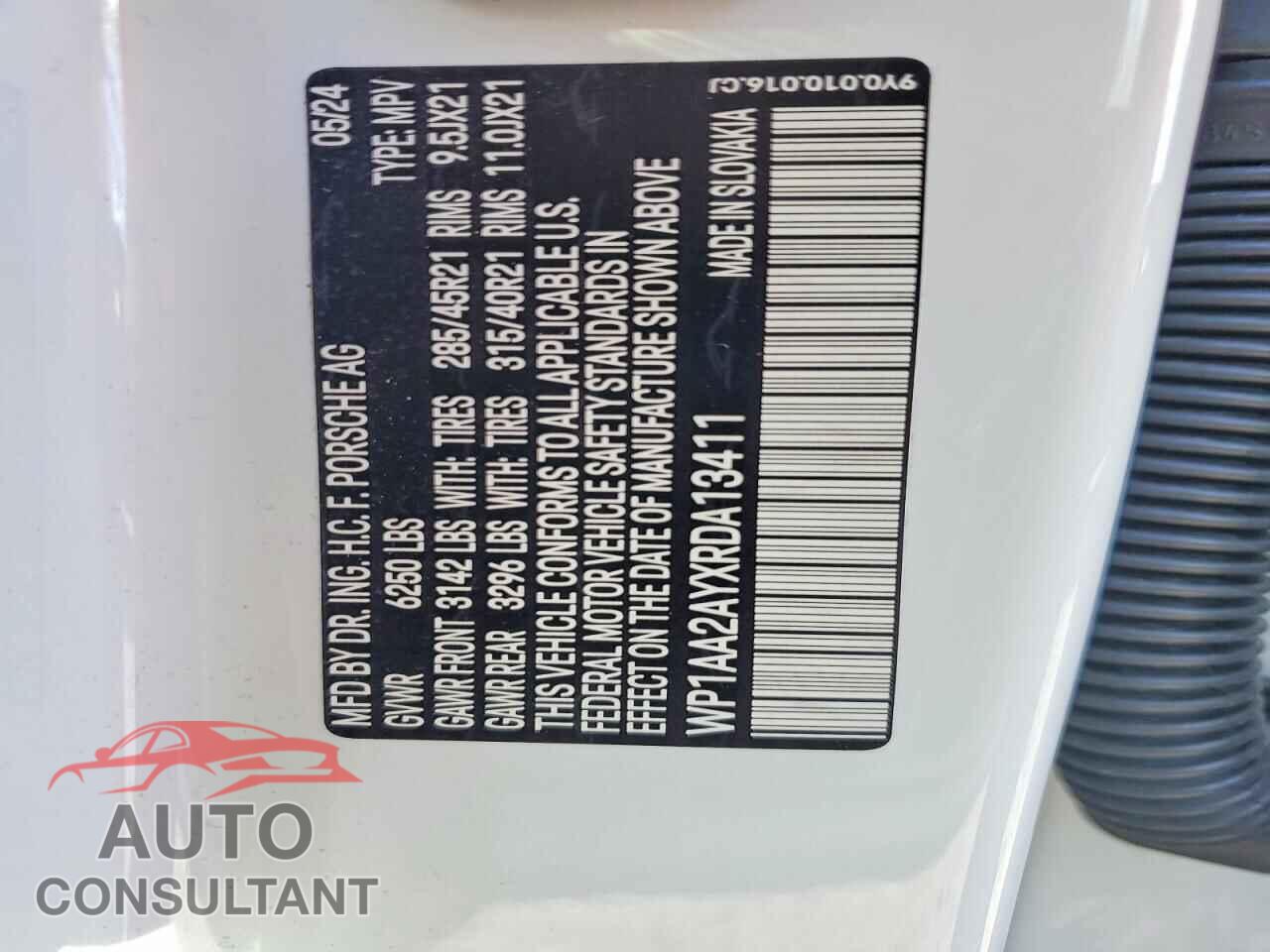 PORSCHE CAYENNE 2024 - WP1AA2AYXRDA13411