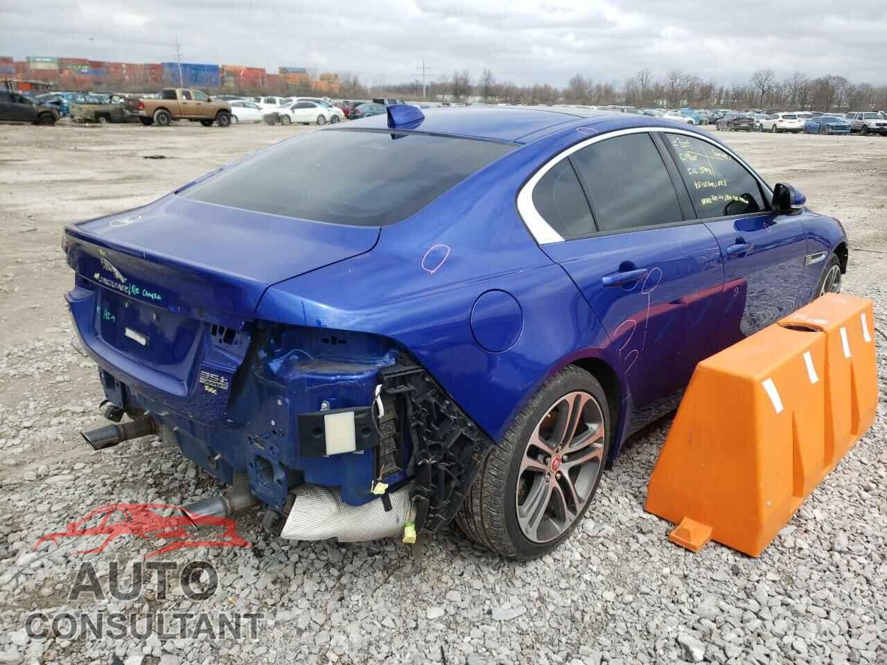 JAGUAR XE 2017 - SAJAJ4BV7HA962028
