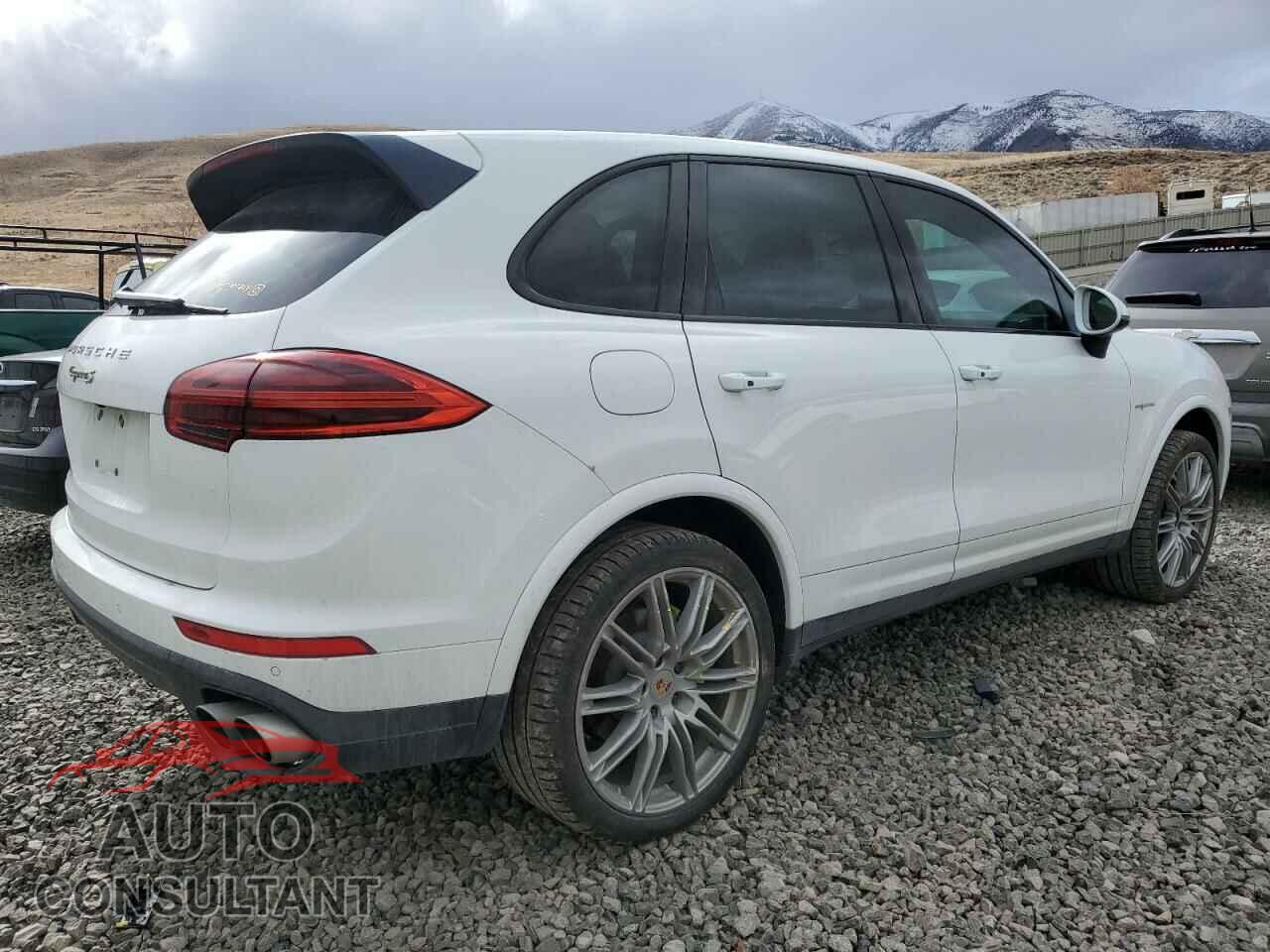PORSCHE CAYENNE 2017 - WP1AE2A23HLA75284