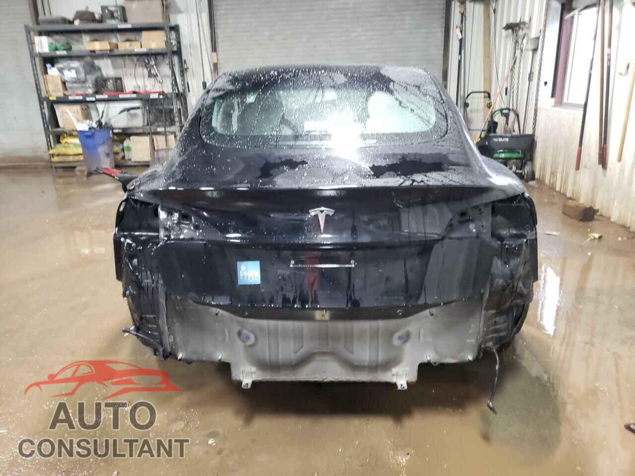 TESLA MODEL 3 2021 - 5YJ3E1EA2MF996303