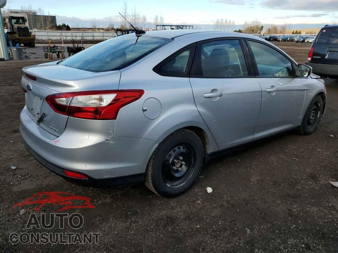 FORD FOCUS 2014 - 1FADP3F25EL120363