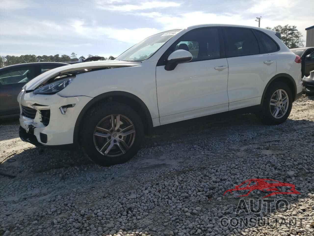 PORSCHE CAYENNE 2016 - WP1AA2A28GKA09944