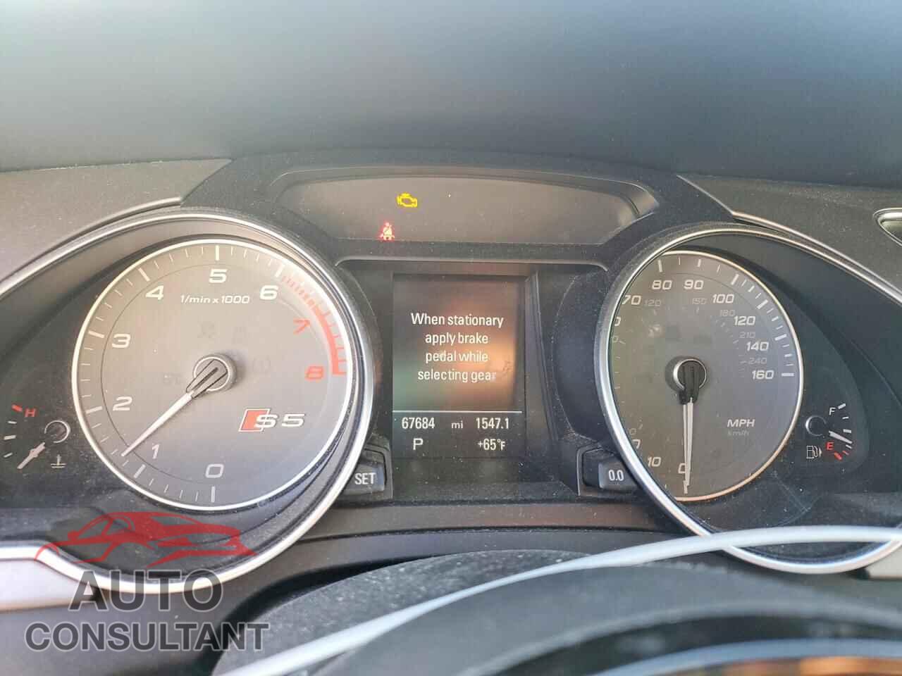 AUDI S5/RS5 2014 - WAUCGAFR3EA015580