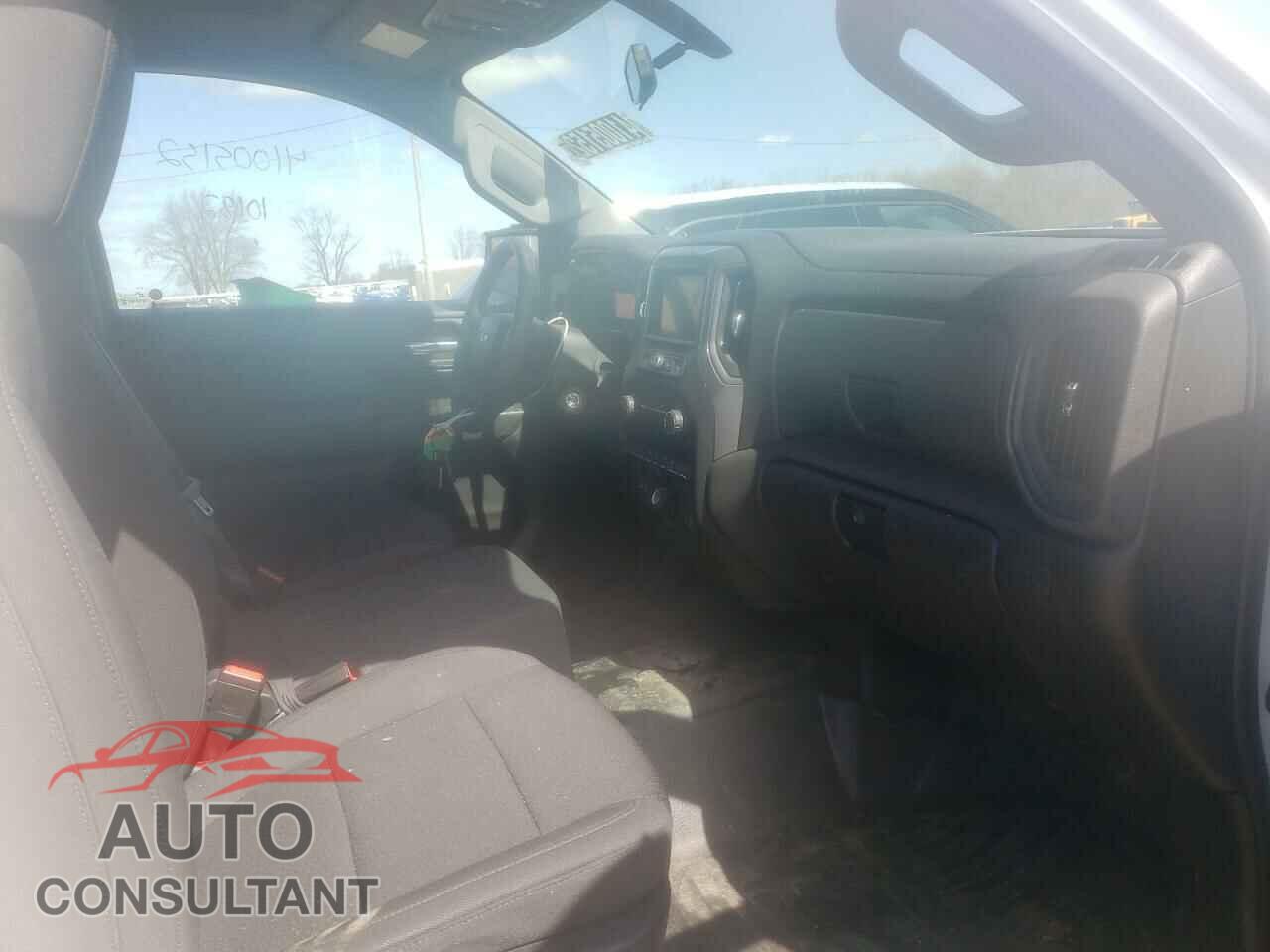 CHEVROLET SILVERADO 2021 - 3GCNWAEF2MG351663