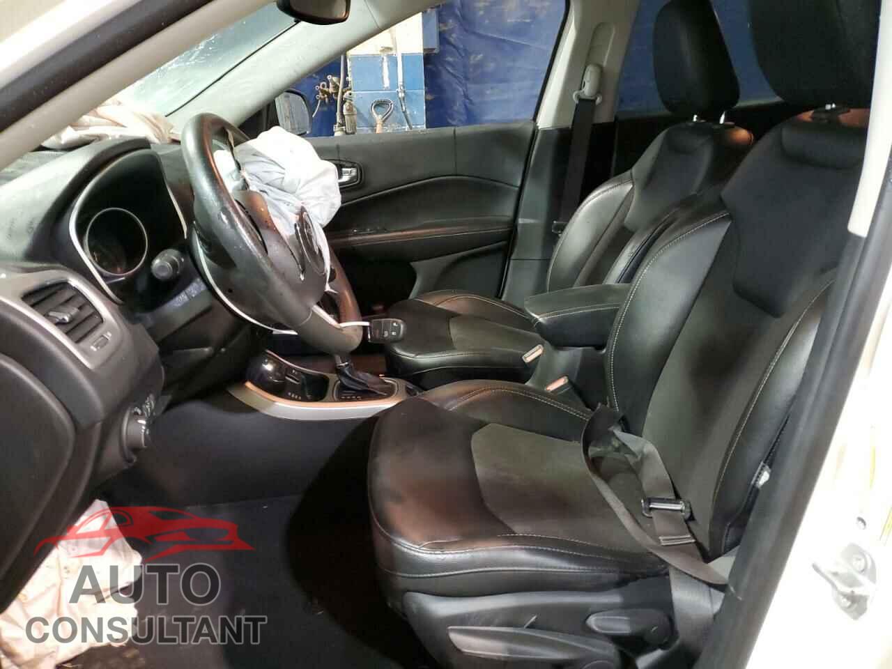 JEEP COMPASS 2021 - 3C4NJDBB4MT588356