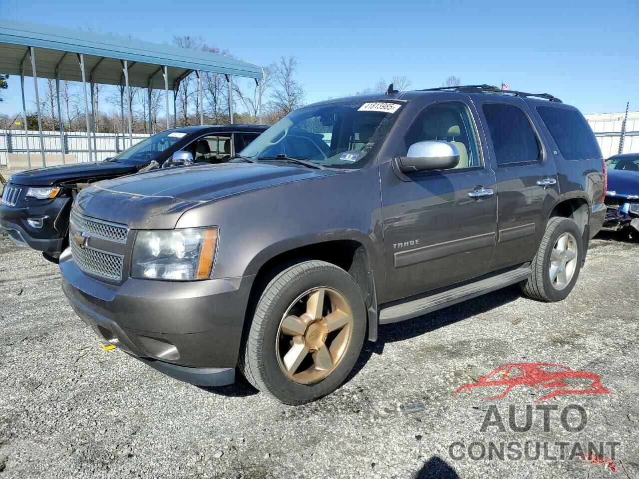 CHEVROLET TAHOE 2011 - 1GNSKBE05BR316300