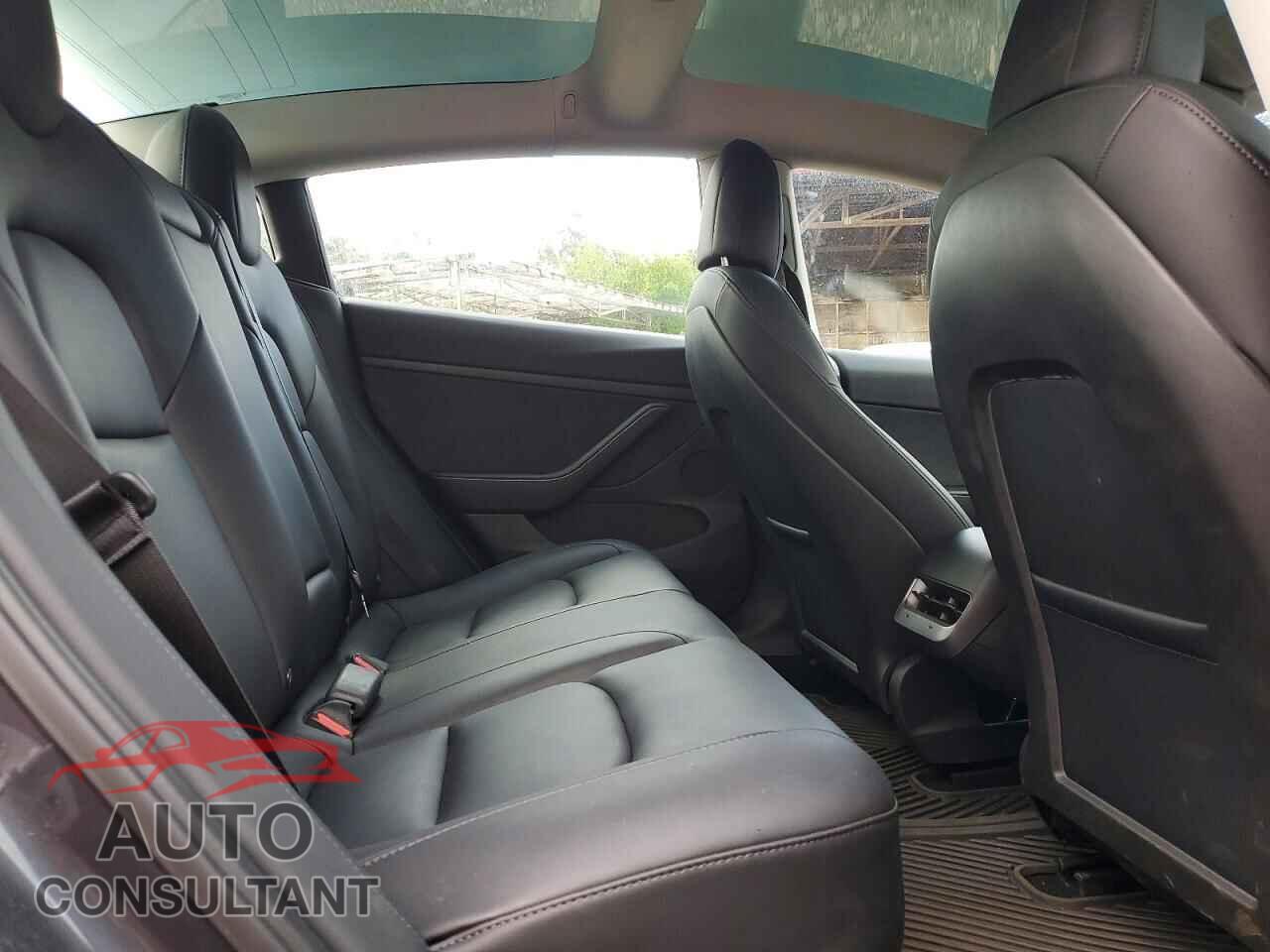 TESLA MODEL 3 2022 - 5YJ3E1EA5NF326410