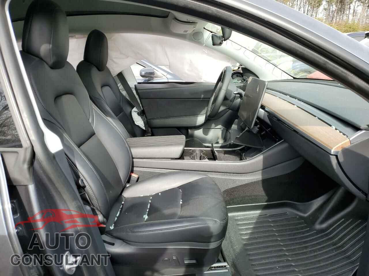 TESLA MODEL Y 2020 - 5YJYGDEF4LF002522