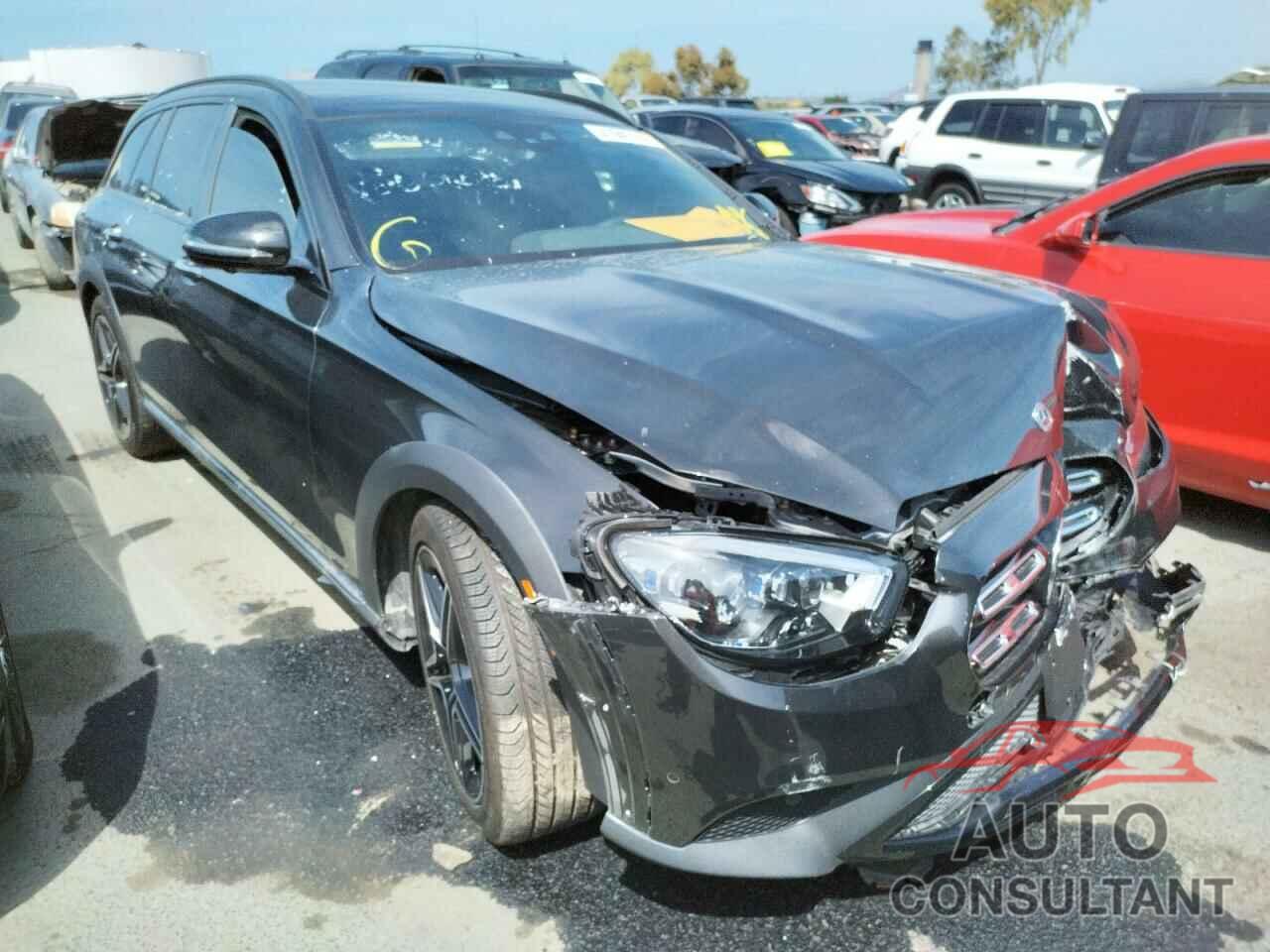 MERCEDES-BENZ E-CLASS 2021 - W1KZH6AB6MA902905