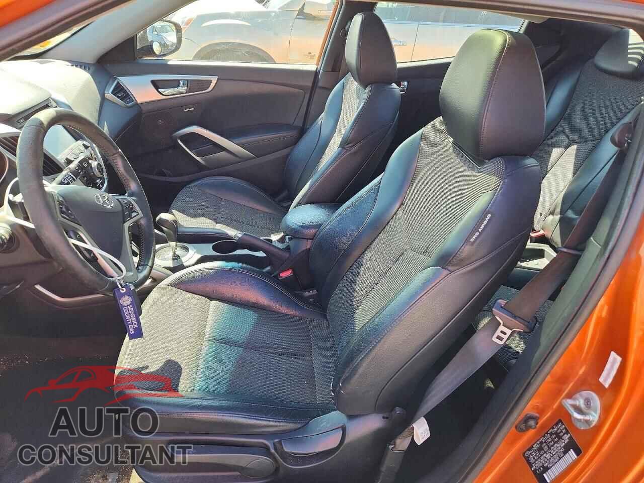 HYUNDAI VELOSTER 2013 - KMHTC6AD1DU095543