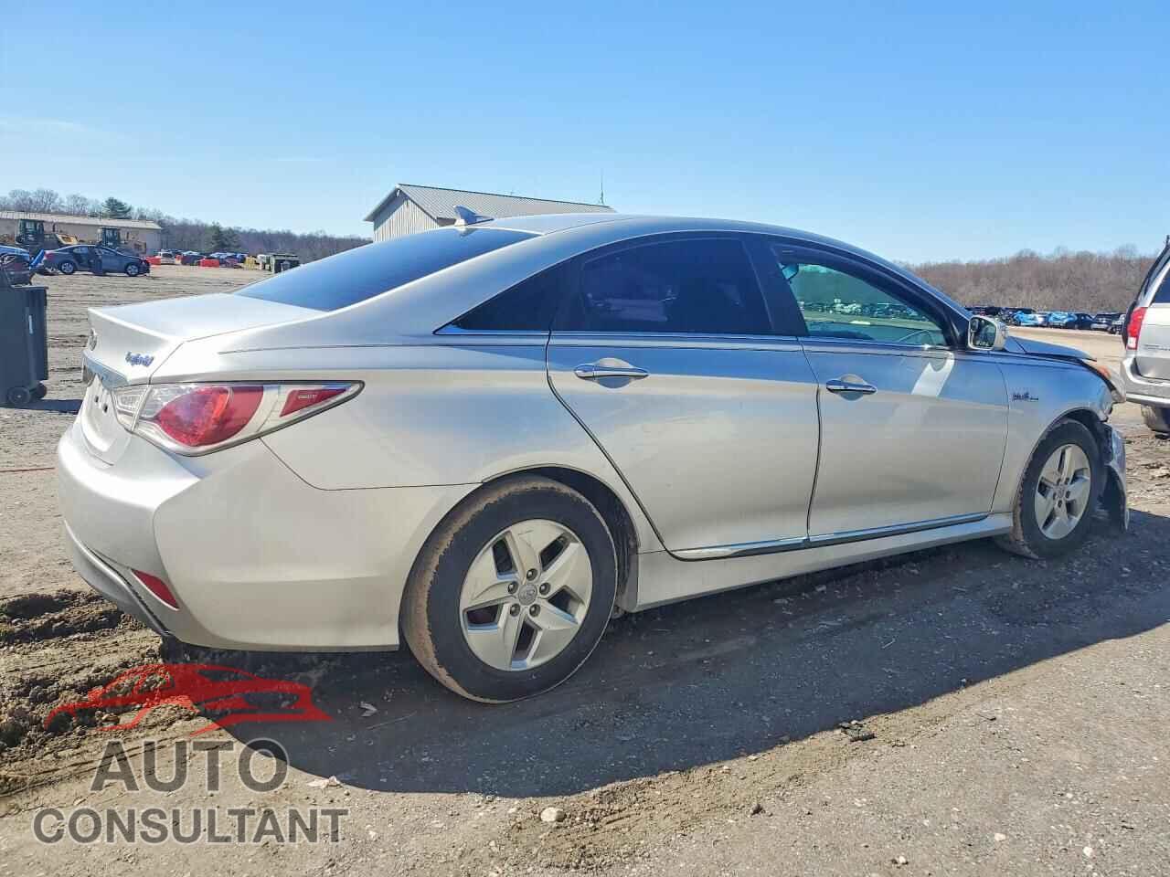 HYUNDAI SONATA 2011 - KMHEC4A45BA004155
