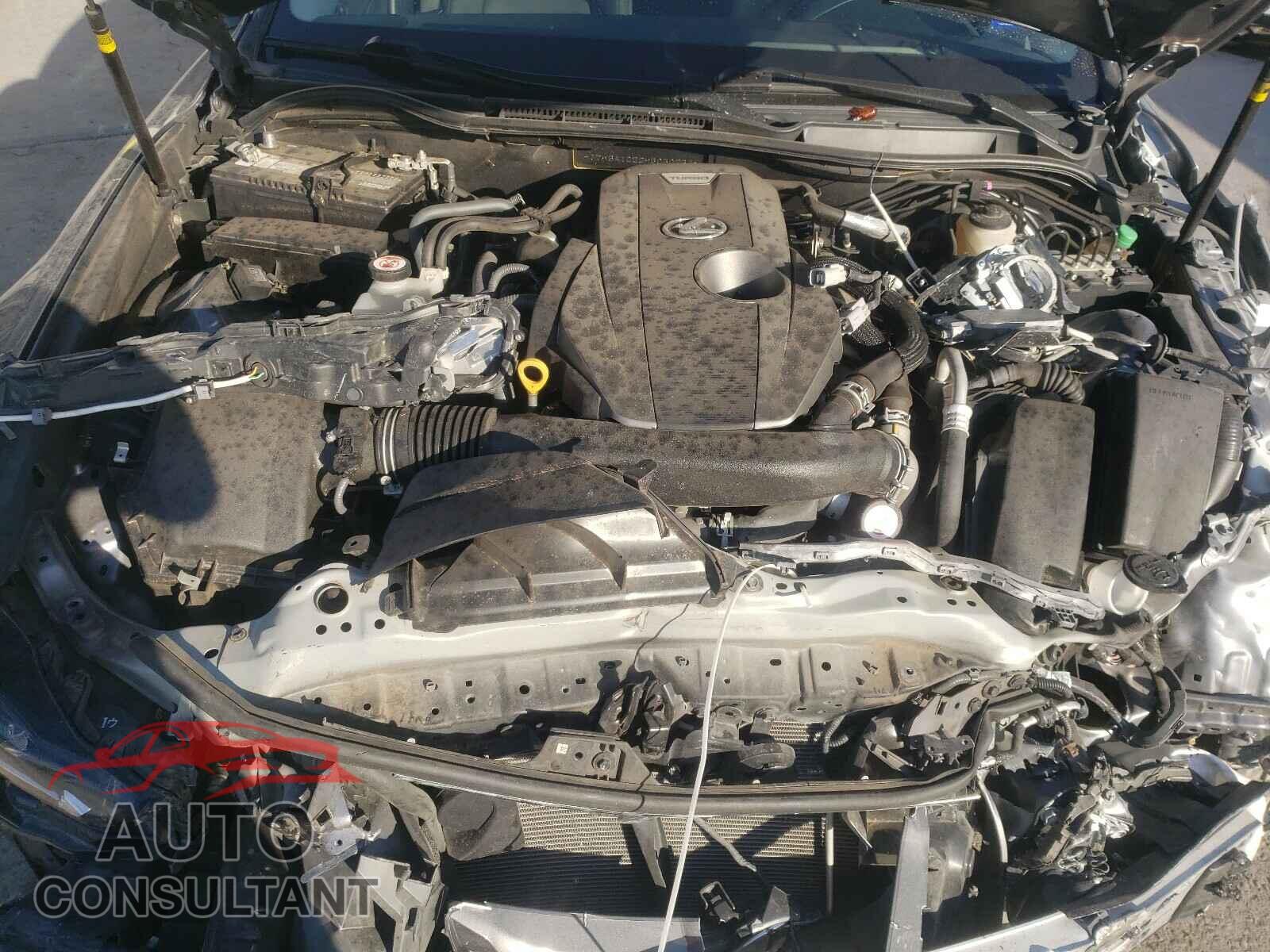 LEXUS IS 2017 - JTHBA1D22H5050256
