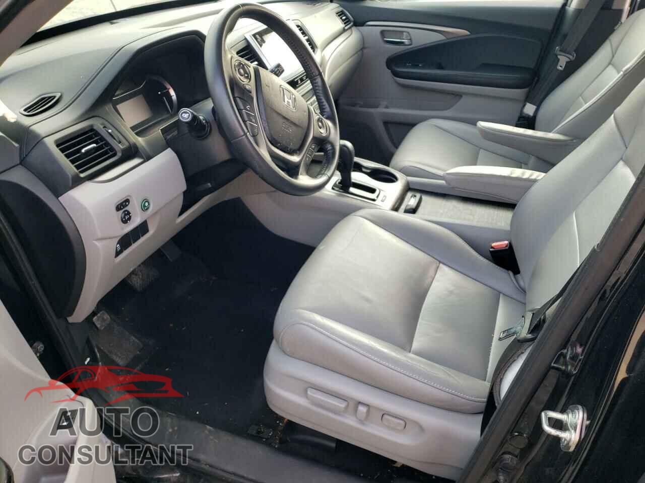 HONDA PILOT 2017 - 5FNYF5H50HB018106