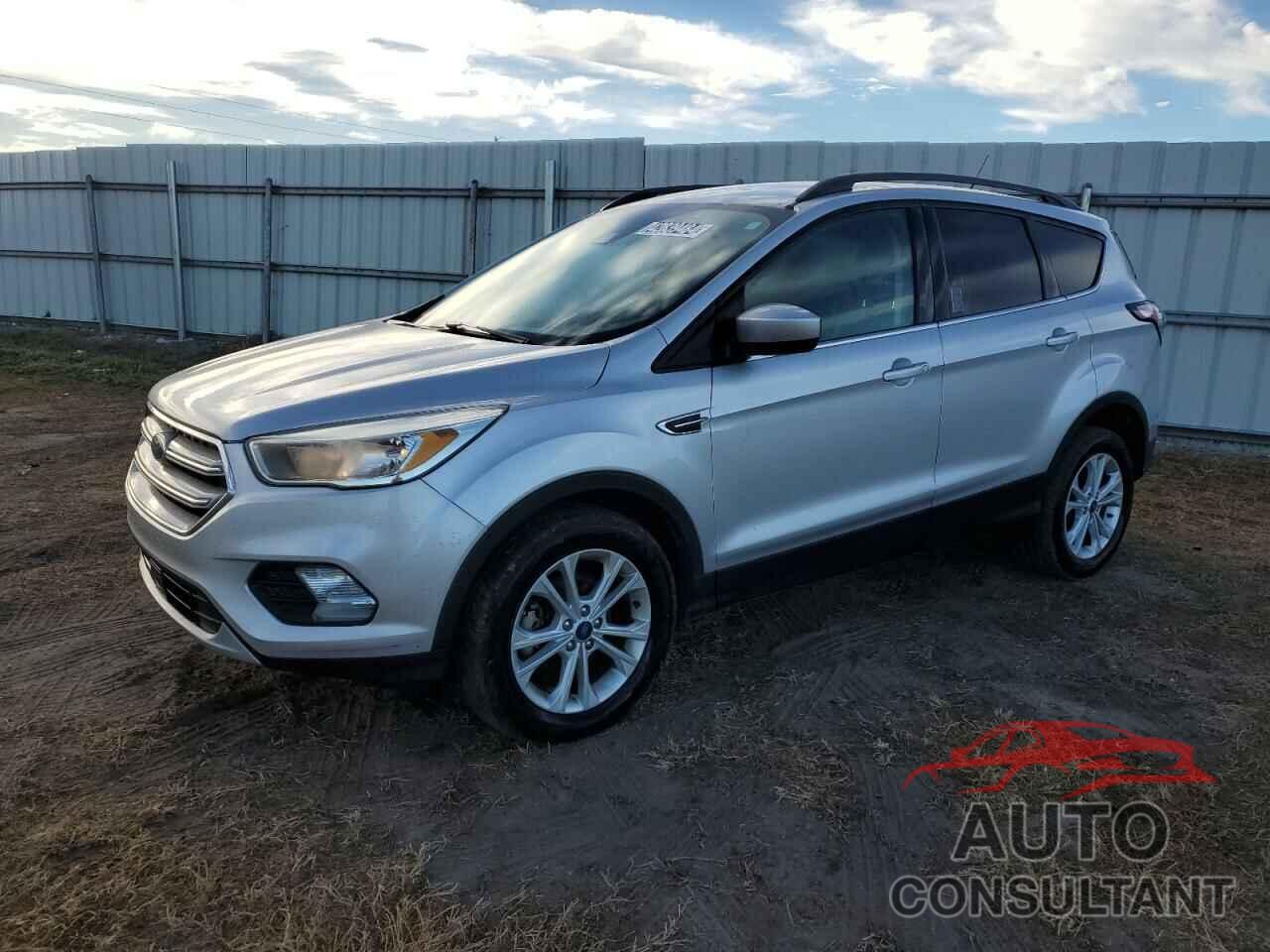 FORD ESCAPE 2018 - 1FMCU0GD5JUC90610