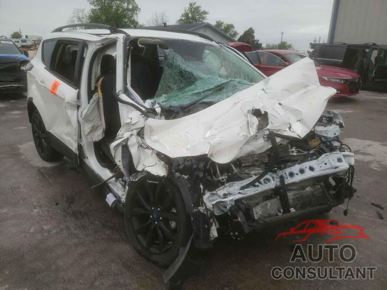 FORD ESCAPE 2018 - 1FMCU0GD3JUD14628