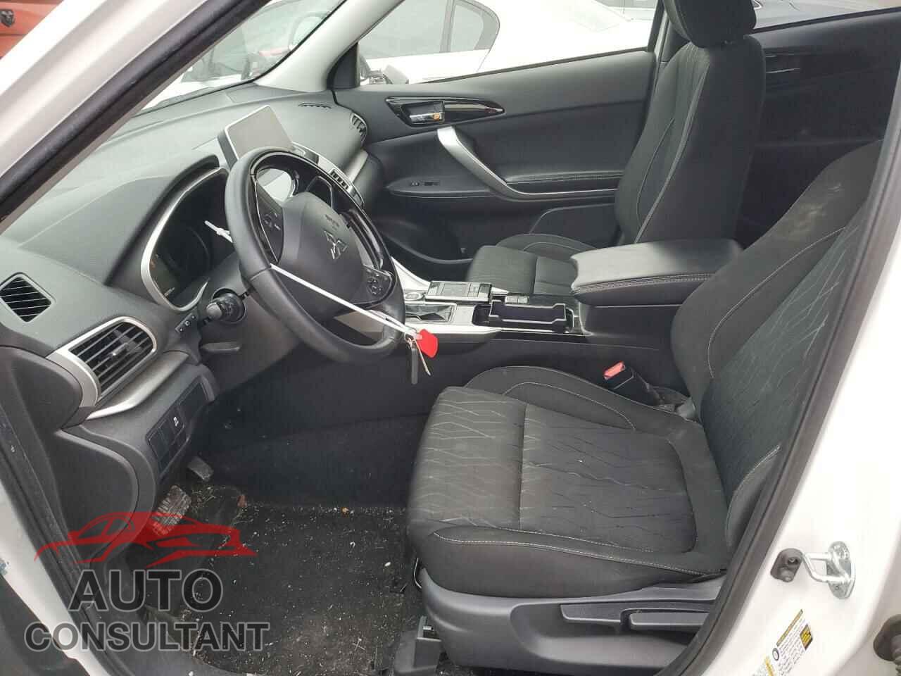 MITSUBISHI ECLIPSE 2019 - JA4AT5AA6KZ047297