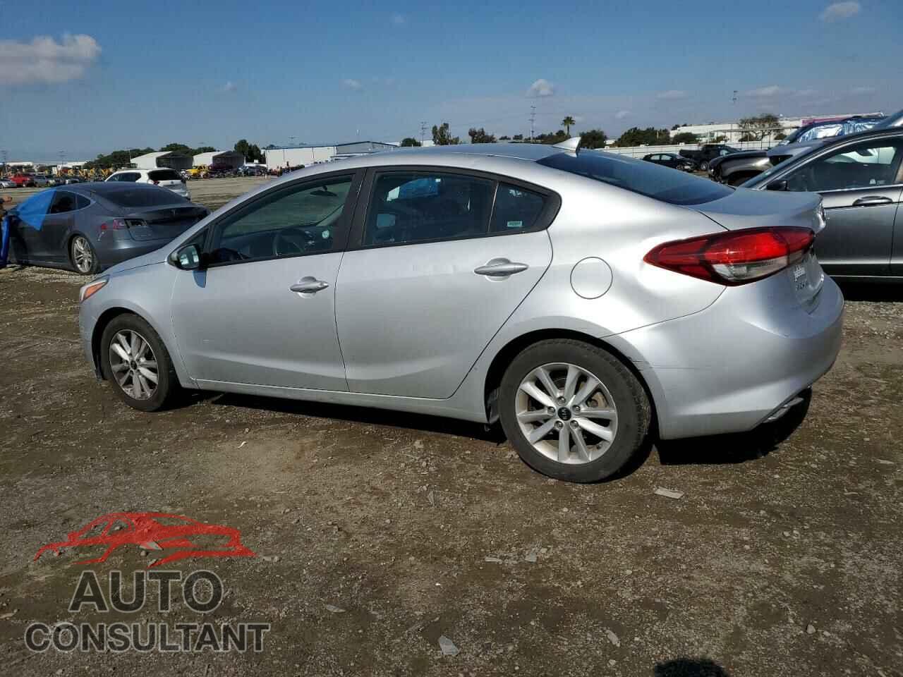 KIA FORTE 2017 - 3KPFL4A73HE077646