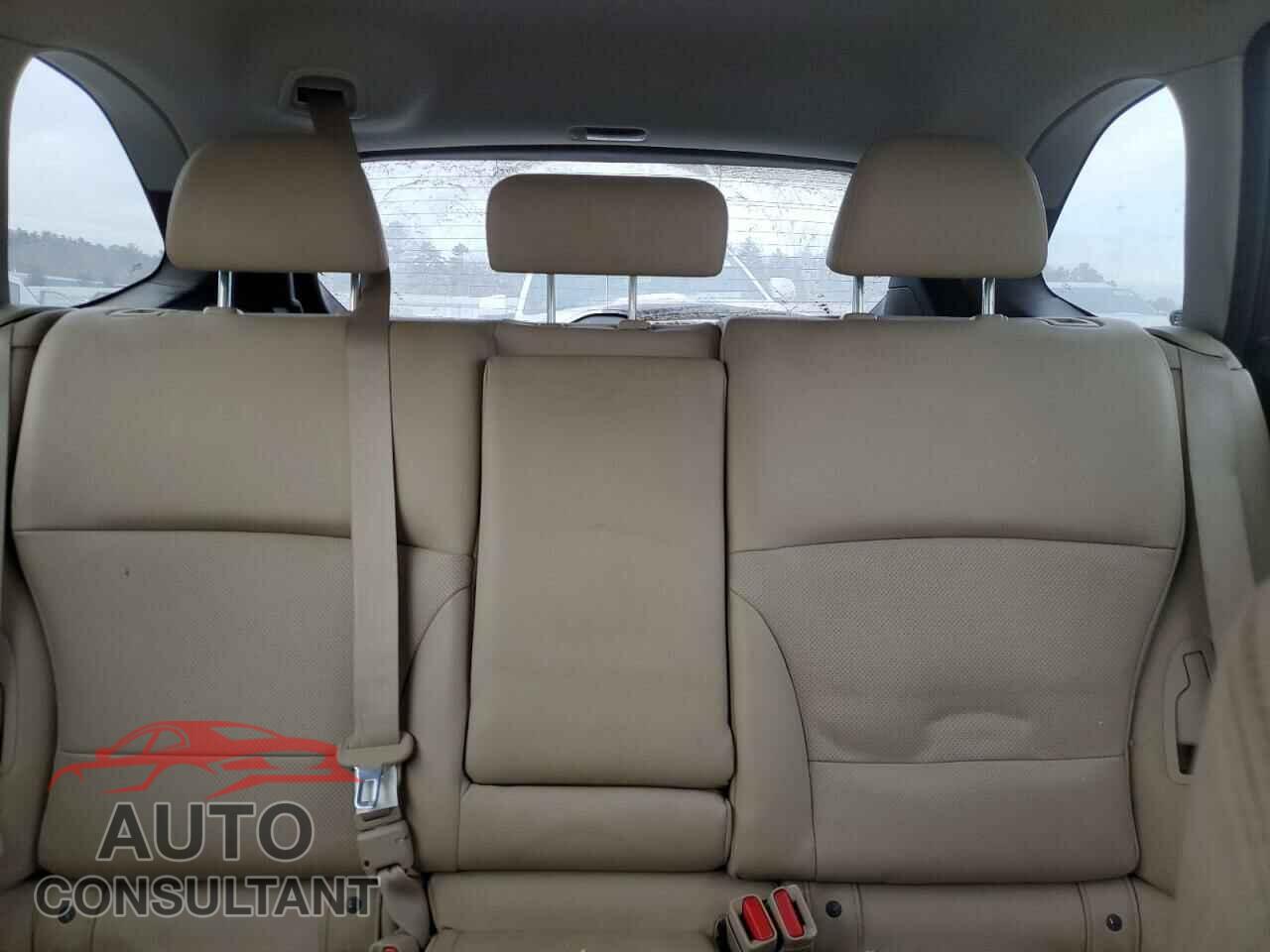 SUBARU OUTBACK 2015 - 4S4BSELC8F3251499