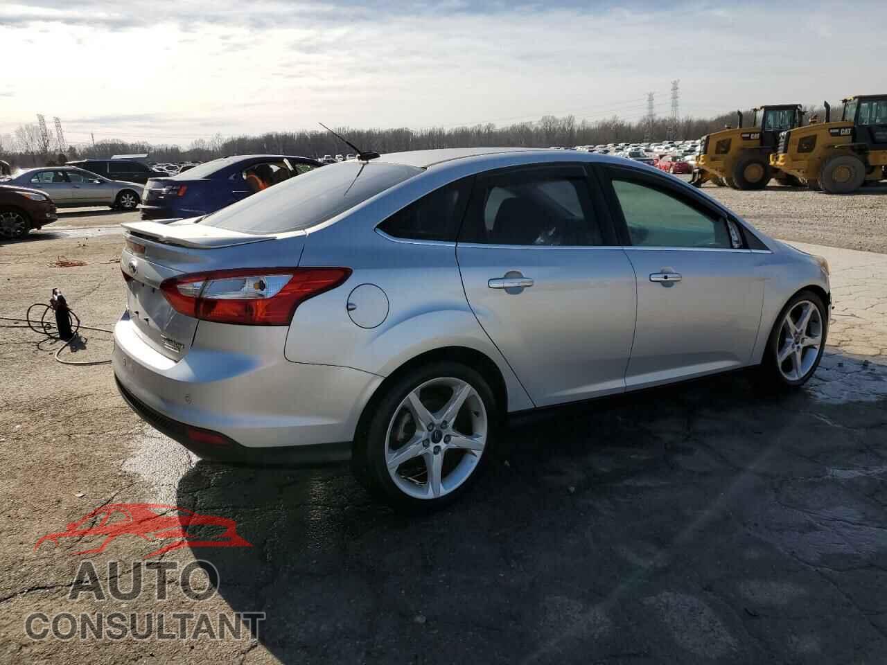 FORD FOCUS 2013 - 1FADP3J26DL207548