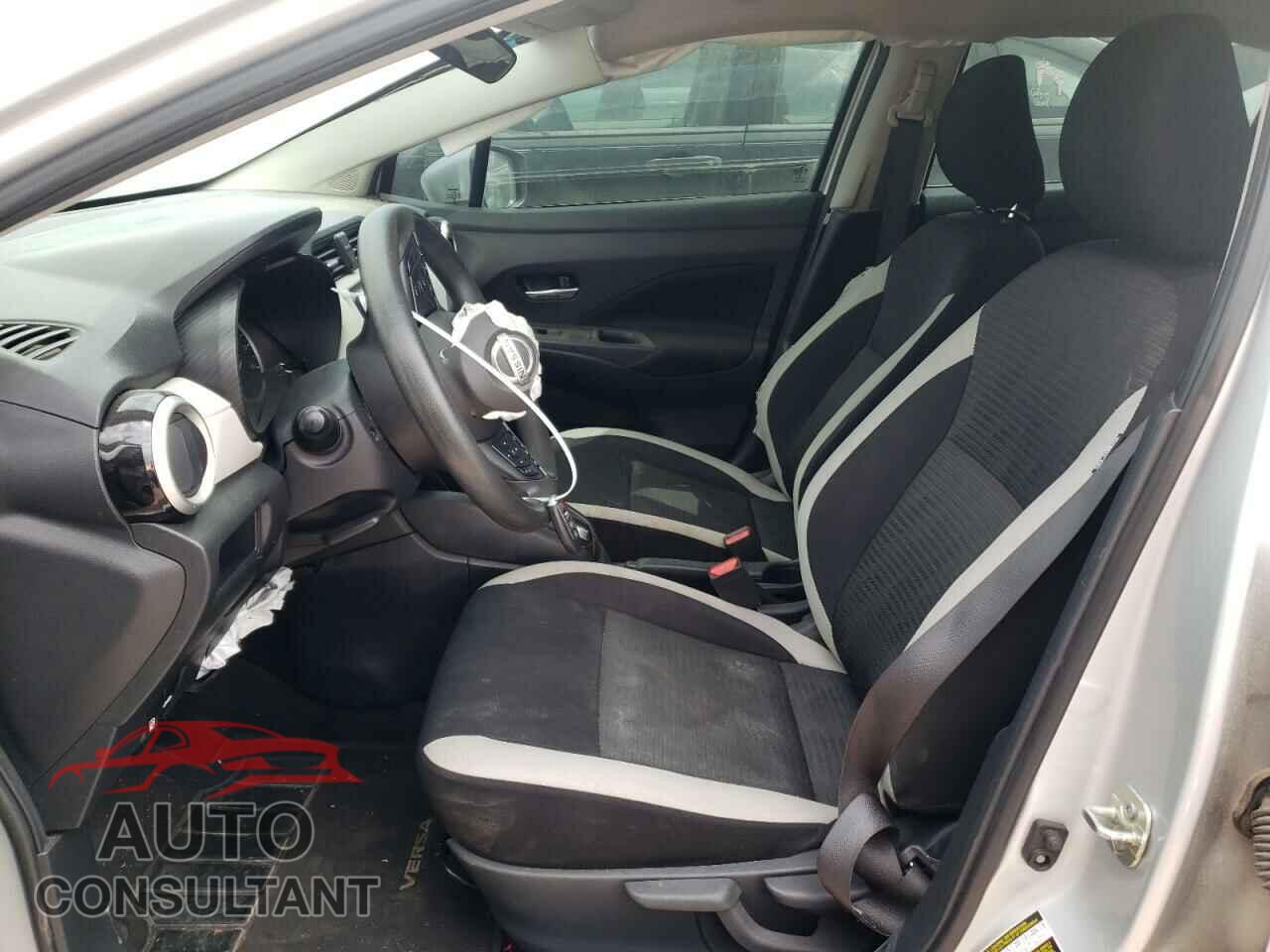 NISSAN VERSA 2021 - 3N1CN8EV7ML810092
