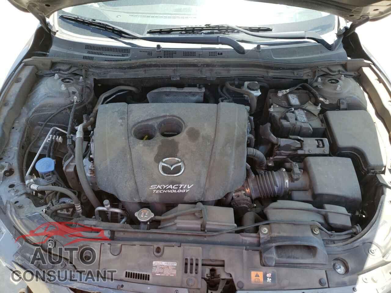MAZDA 3 2018 - 3MZBN1V32JM244926