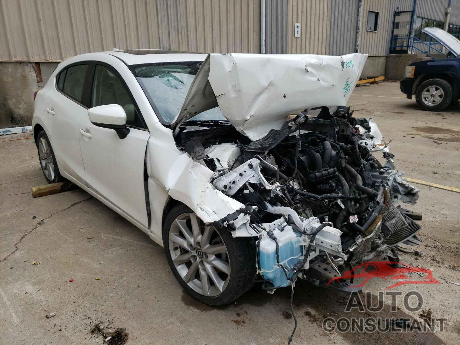 MAZDA 3 2017 - JM1BN1M35H1128096