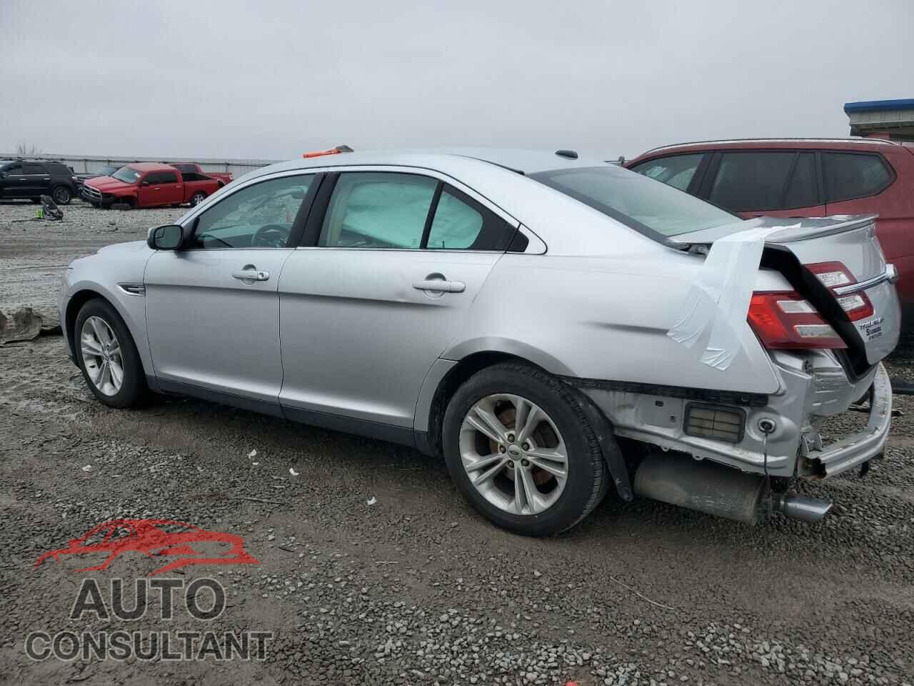FORD TAURUS 2015 - 1FAHP2H88FG151257