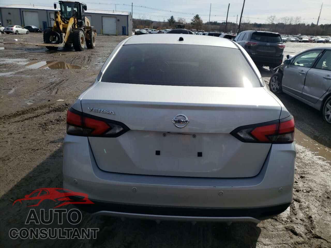 NISSAN VERSA 2021 - 3N1CN8DV9ML819992