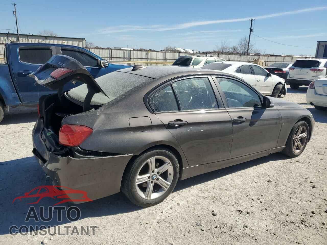 BMW 3 SERIES 2015 - WBA3B1C54FK141216